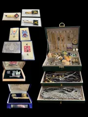 【中古】遺品整理 生前整理 アクセサリーまとめ売り ネックレス  イヤリング ブレスレット  ネクタイピン    ブローチ    NA26B(T)7