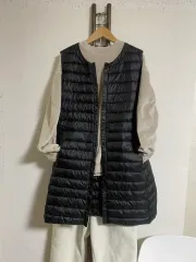 ブラック軽量ダウンベスト 66-S77
