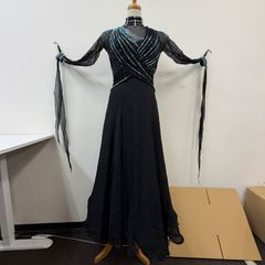 オーダードレス♡サマーセール♪黒ベロアにオーロラストーンがクールに 
