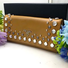 PRADA 長財布 サフィアーノ 1M1132 ビジュー装飾 - メルカリ