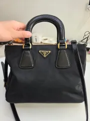 プラダ テスート サフィアーノ 2wayバッグ