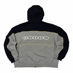 ナイキ クラブ フード WHO'S 新モデル ウィンドブレーカー