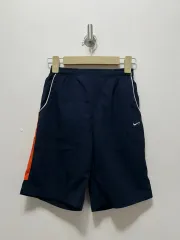 130 NIKE キッズ ネイビー ハーフパンツ トレーナー ボトムス