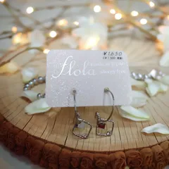 85●樹脂ポストデザインフープピアスぶらさがり／スクエア×ストーン シンプル 大人かわいいおしゃれ 85jpe-2