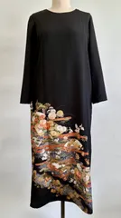 黒留袖リメイク　金色装飾　ロングワンピース　黒　正絹　豪華　駒刺繍　地紙宝尽くし花文　金銀彩　逸品