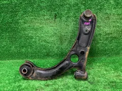ミラココア L685S 右フロントロアアーム ココアプラスXスマートセレクションSN 4WD 48068-B2080 X82のサムネイル