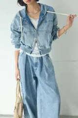 デニムダブルジップパーカーブルゾン+デニムタックカーブパンツ　ブルー　新品　ESICA エシカ　セットアップ　コーデ　レディース