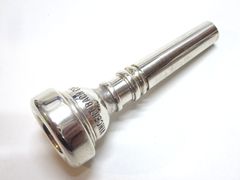 Item thumbnail for item 3b699e5c-a380-4272-94e6-6d2f026fd18b