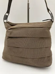 Salvatore Ferragamo　フェラガモ　ワンショルダーバッグ　ヴァラ　キャンバス　4794