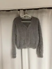 新品) アンゴラカーディガン