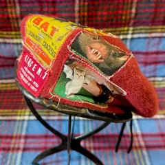 カスタム ミリタリー ベレー帽 ダークレッド　猫モデル