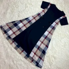 ブルーレーベルクレストブリッジ 半袖ワンピース ロングワンピース フロントサイドチェック 背面チェック ウエストドローコード 裏地なし ブラック ネイビー×ホワイト×レッド マルチカラー Mサイズ相当 ★お値段交渉を受け付けます。【A0258】