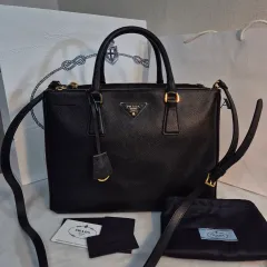 PRADA サフィアーノ ラックス ツーウェイバッグ