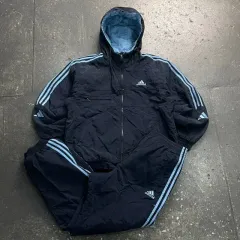 100 アディダス キルティング オールドスクール ジャケット セットアップ