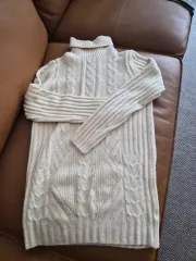 アイボリー ケーブル ニット