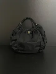 サルヴァトーレ フェラガモ ヴァラ リボン トート バッグ ナイロン ブラック ショルダー バッグ