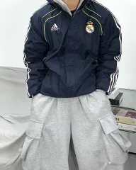 アディダス レアル マドリード ウィンドブレーカー XL