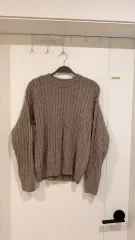 ブラウン ケーブル編みニットセーター