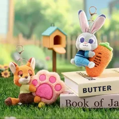 【即納】２点セット ディズニー ズートピア ニック ジュディ ぬいぐるみキーホルダー マスコット チャーム 正規ライセンス品 にんじん 肉球