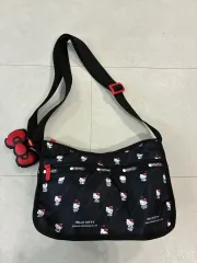 LeSportsac ハローキティ コラボ クロスバック (ポーチ含む)