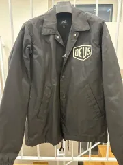 DEUS EX MACHINA デウスエクスマキナ ブラック コーチ ジャケット