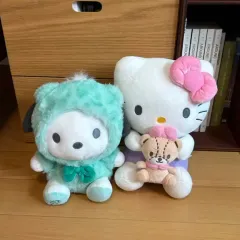 ポチャッコとハローキティのぬいぐるみセットで出品