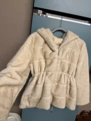 ファー ジップアップ 新品 出品