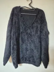 Vネック アンゴラ ニット ブラック