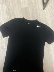 ナイキ ドライフィット 半袖