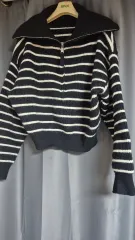 ボーダー柄カラーニット