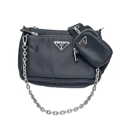PRADA プラダ Re-Nylon トライアングル・ロゴ ミニポーチ付 ショルダーバッグ 1BH168 サフィアーノレザー ブラック シルバー金具 レディース