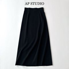 新品未使用❣️定価3.7万 アパルトモン Front Cross Skirt 36 - メルカリ