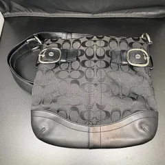 コーチ 　  シグネチャーショルダーバッグ B26020565