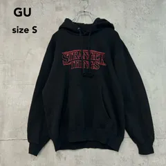 美品 GU ジーユー ブラック ストレンジャーシングス コラボ ヘビーウェイトスウェットパーカー プリントパーカー スウェット プルオーバー 裏起毛 フーディー ストリート カジュアル トップス 長袖 黒色 Ｓサイズ ★ ◆■