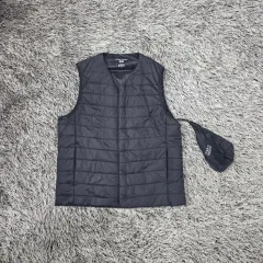 ユニクロ パフテック ベスト/メンズ(L)/JP1780/新品同様