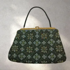 昭和レトロな　ビーズ刺繍　ハンドバッグ　小さめ　がま口タイプ　緑　グリーン系