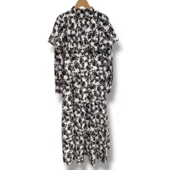 新品 未使用 タグ付き And Couture アンドクチュール 花柄ケープフリルワンピース 09-2225100661 ケープデザイン フリル フレア 花柄 ホワイト ブラック サイズ38 レディース 春 ゴーゴー古着セントラルパーク名古屋店NO.1837