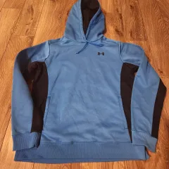 アメリカUNDER ARMOUR アンダーアーマー 起毛 フードTシャツ サイズ S