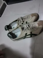 オニツカタイガー ランニングシューズ ベージュ/グリーン