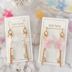 全10色 艶消しフラワー 3連小パール スティック《ピアス/イヤリング》