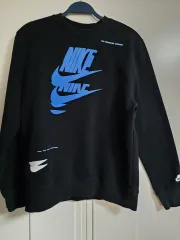 ナイキ ブラック スウェット Tシャツ