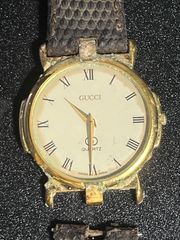 GUCCIゴールド アナログ腕時計 大小セット ジャンク品 GUCCI アナログ腕時計 ゴールド ジャンク品 - メルカリ