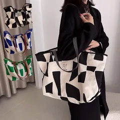 【送料無料】トートバッグ レディース 大きめ a4 軽量 おしゃれ キャンバス 大容量 軽い 帆布 通勤 メンズ エコバック 肩掛け 革 横 旅行 カジュアル 韓国