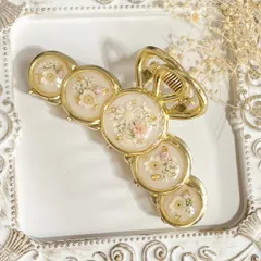 バンスクリップ　ドライフラワー　かすみ草　　レジン