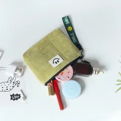 【送料無料】ポーチ 全3色 収納ポーチ ミニポーチ ティッシュポーチ 小物ポーチ ポーチ メイク コスメ 化粧 収納 コインポーチ かわいい おしゃれ 韓国 スマイル 生理用品