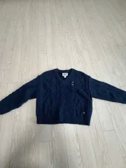 WHO A U ネイビー ケーブル編みニット