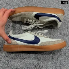 ナイキ スニーカー 白 青 ヴィンテージ スタイル