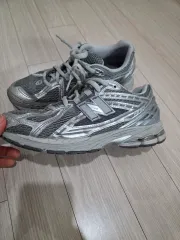 New Balance 1906R メタルグレー スニーカー