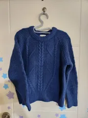 ケーブルニット ブルー セーター