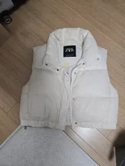 ザラ アイボリー ダウン ベスト